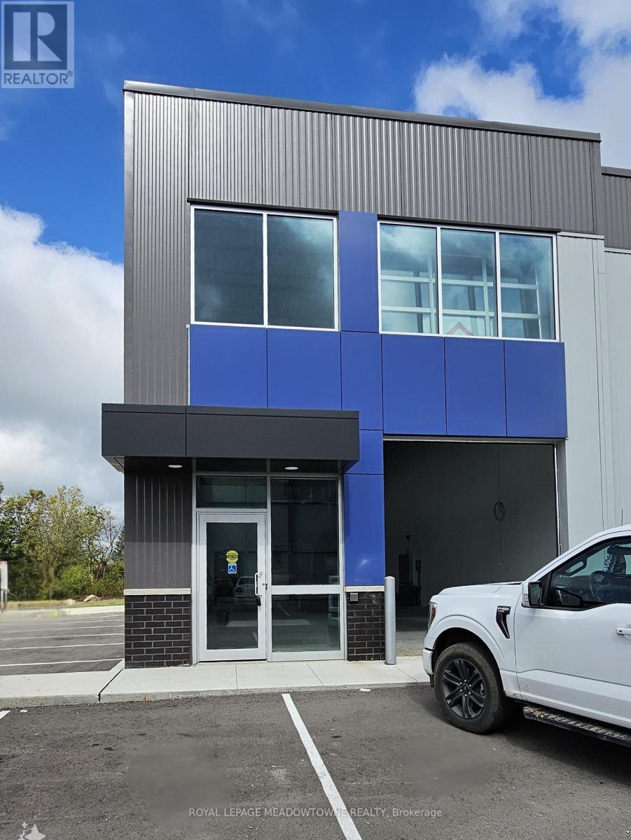












26 - 406 PRITCHARD ROAD

,
Hamilton,




Ontario
L8W0C8

