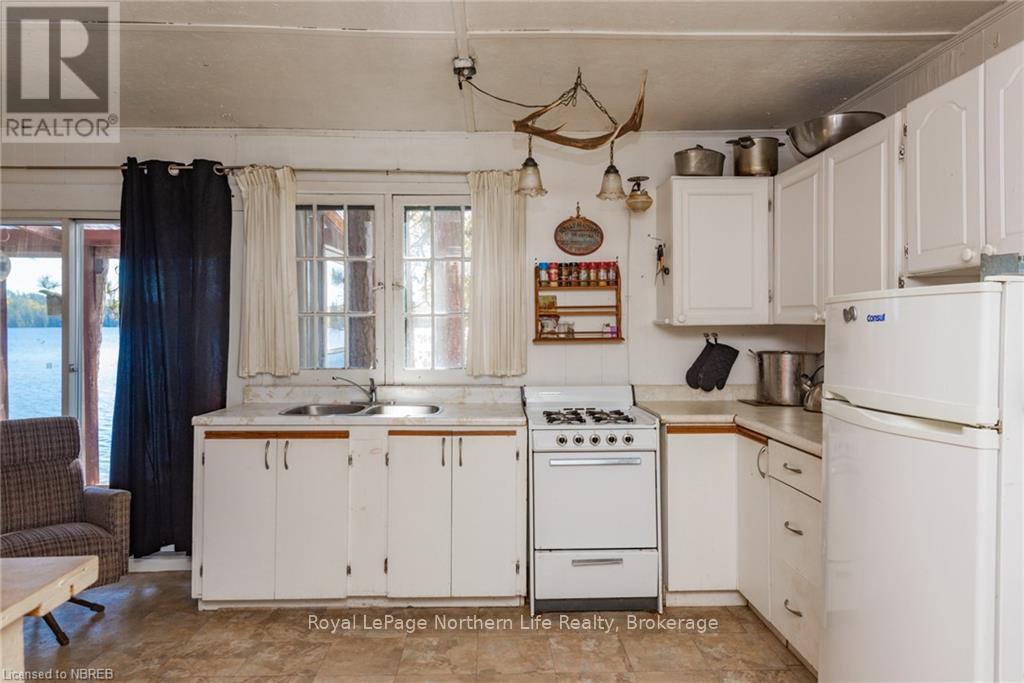












3138 STURGEON LAKE ROAD

,
Papineau-Cameron (Papineau Cameron),




Ontario
P0H1V0

