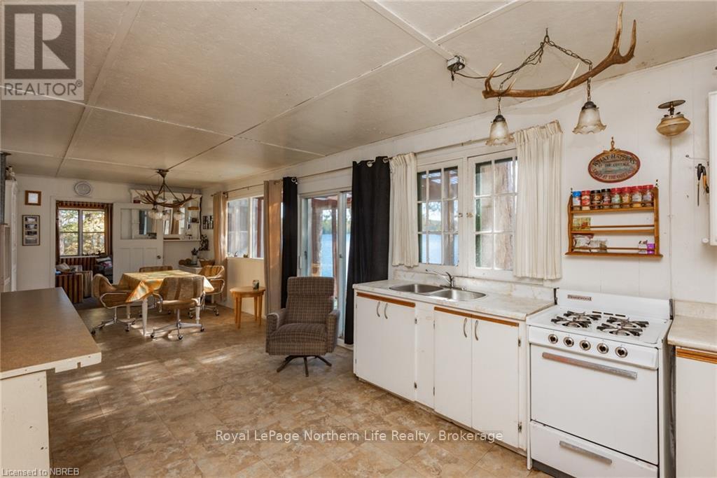 












3138 STURGEON LAKE ROAD

,
Papineau-Cameron (Papineau Cameron),




Ontario
P0H1V0

