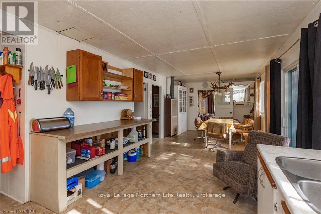 












3138 STURGEON LAKE ROAD

,
Papineau-Cameron (Papineau Cameron),




Ontario
P0H1V0

