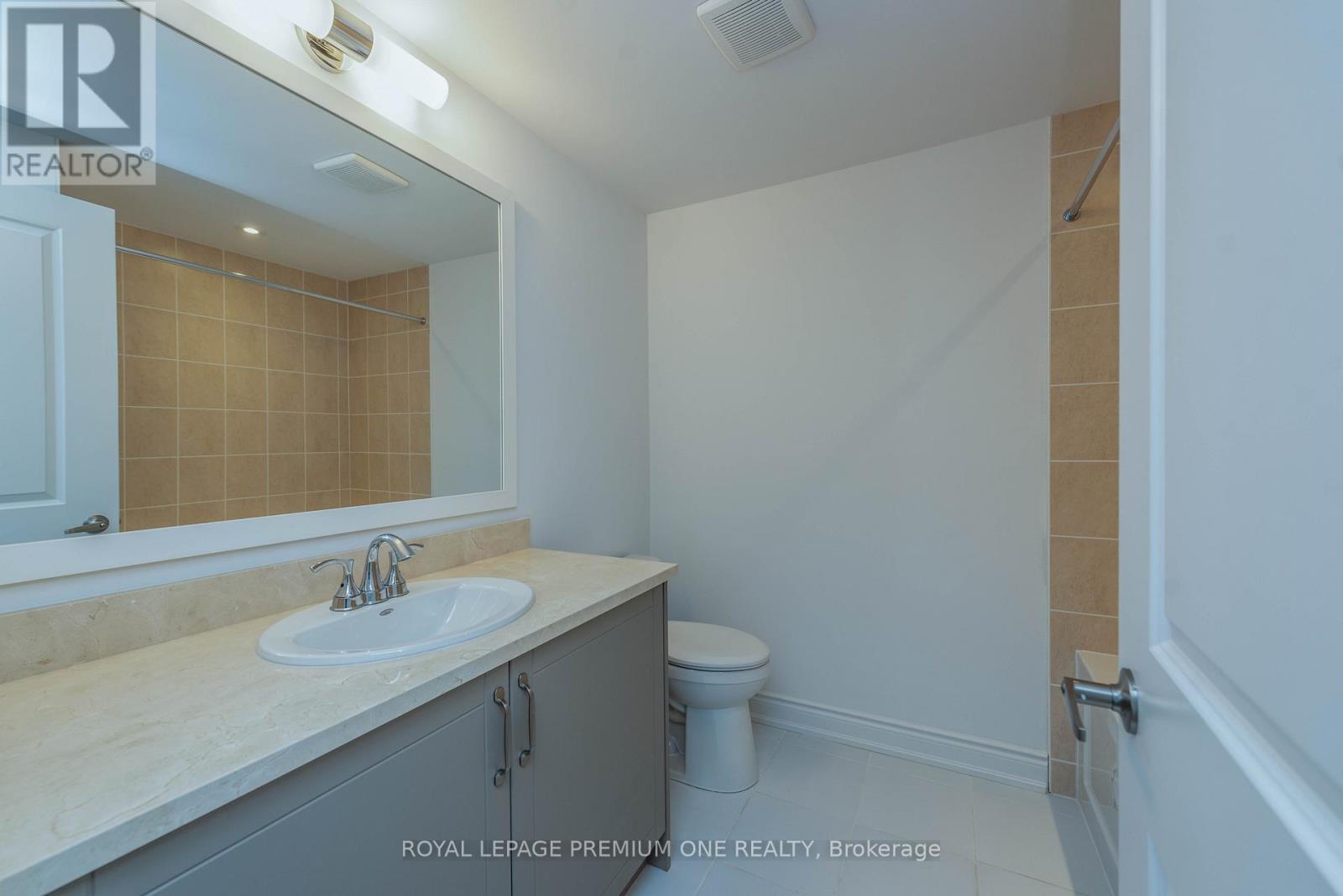 












149 - 55 LUNAR CRESCENT

,
Mississauga,




Ontario
L5M2R2

