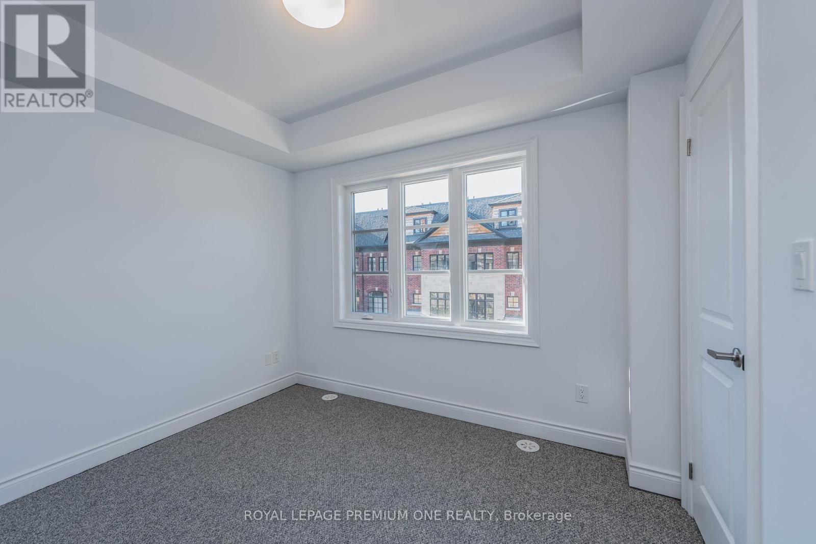 












149 - 55 LUNAR CRESCENT

,
Mississauga,




Ontario
L5M2R2

