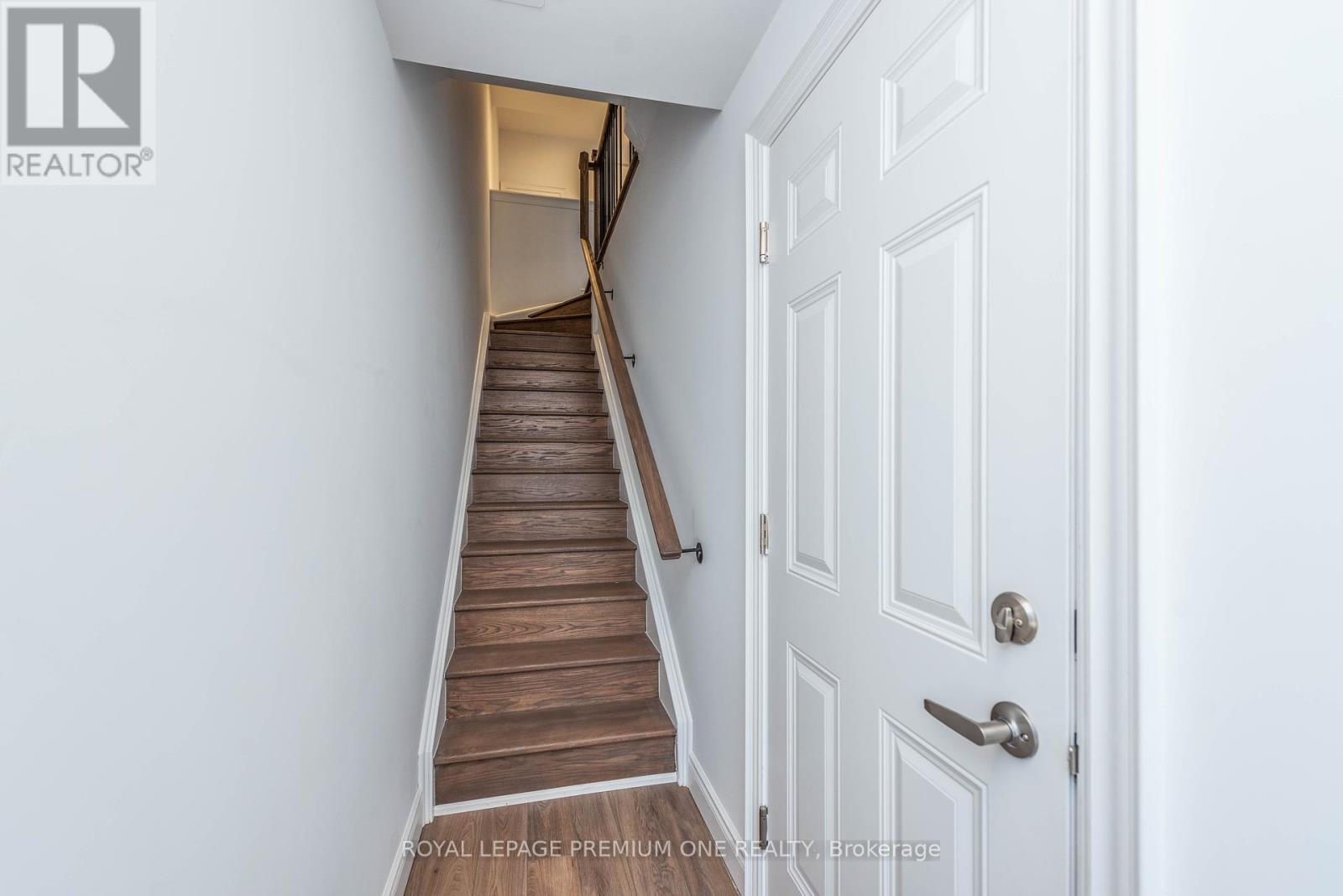 












149 - 55 LUNAR CRESCENT

,
Mississauga,




Ontario
L5M2R2

