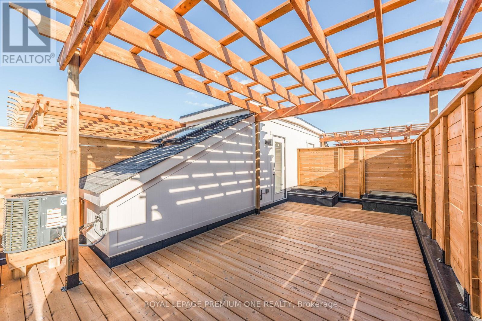 












149 - 55 LUNAR CRESCENT

,
Mississauga,




Ontario
L5M2R2

