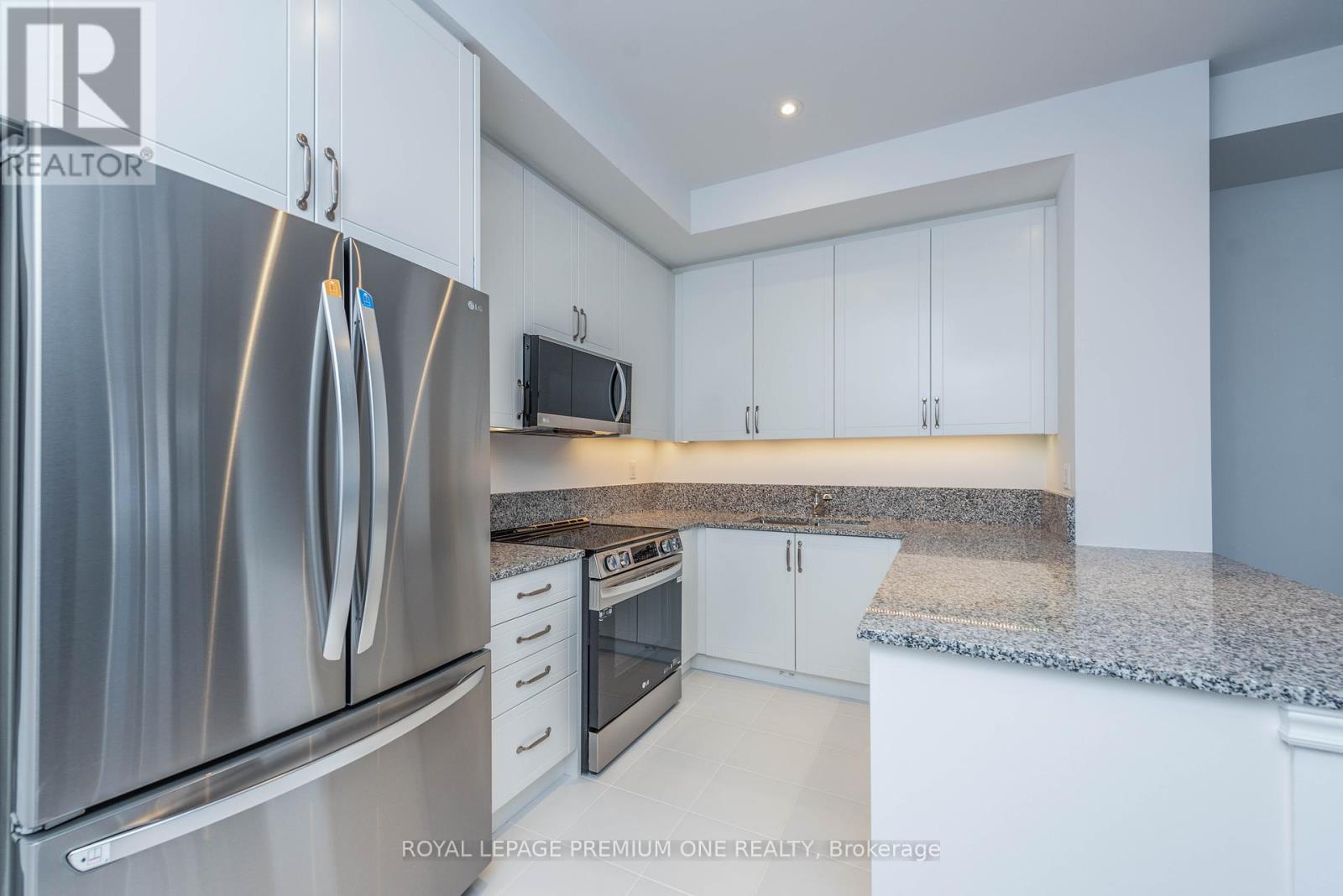 












149 - 55 LUNAR CRESCENT

,
Mississauga,




Ontario
L5M2R2

