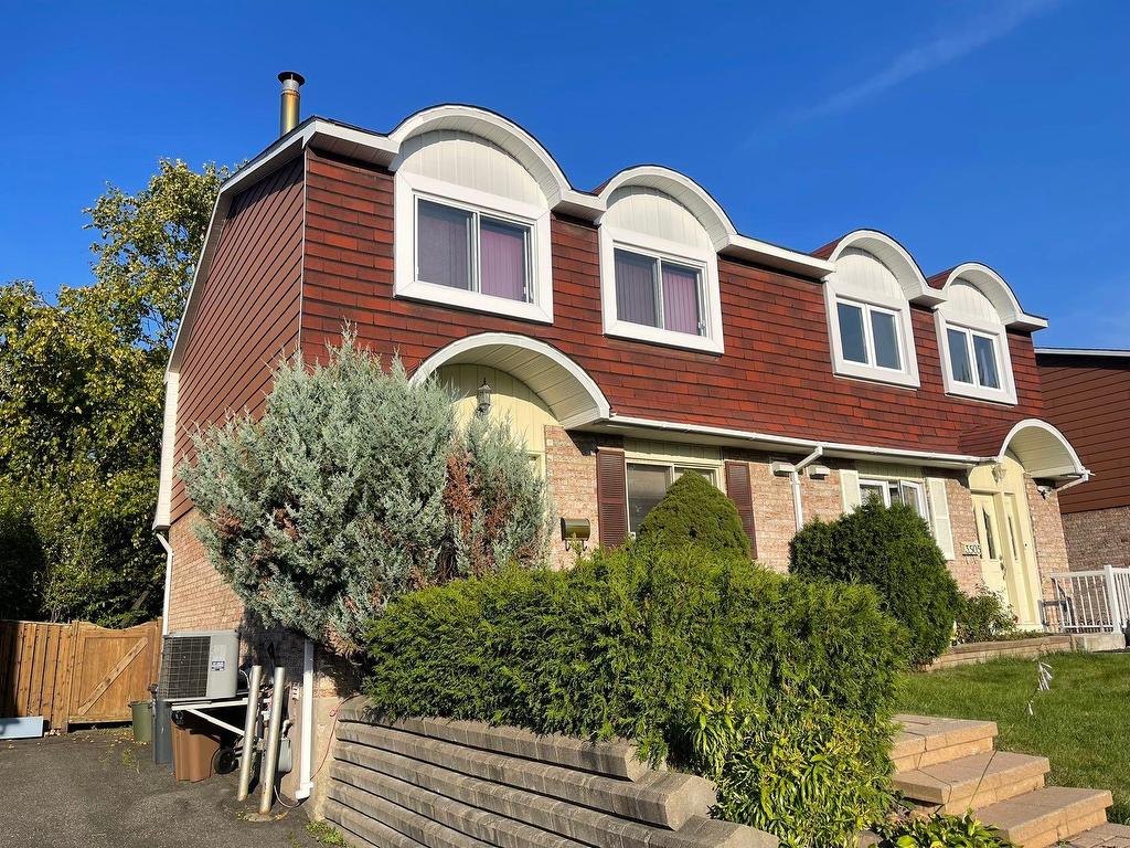 









3485


Av. Malo

,
Brossard,




QC
J4Y1B4

