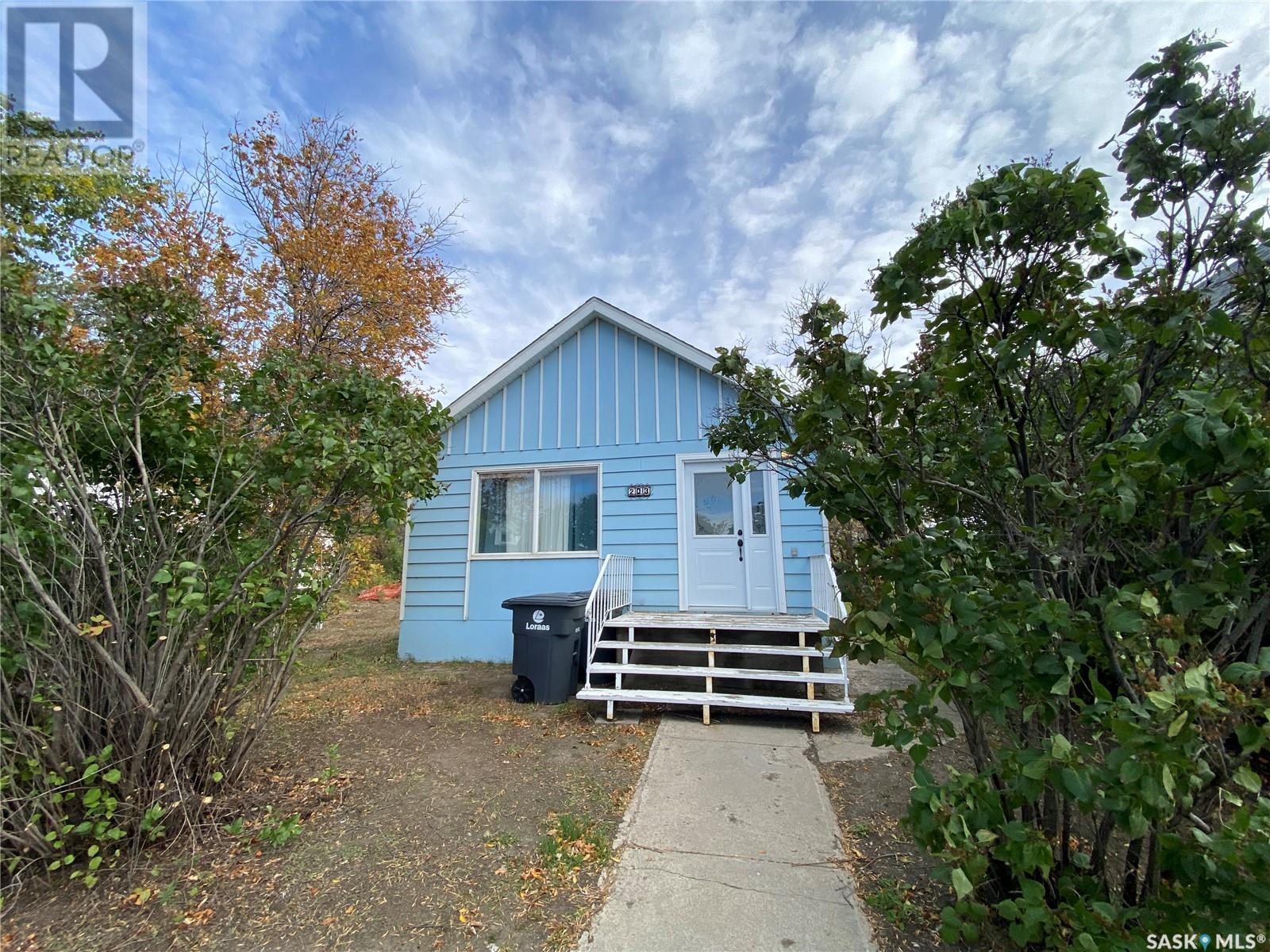 












203 1st AVENUE E

,
Kindersley,




Saskatchewan
S0L1S0

