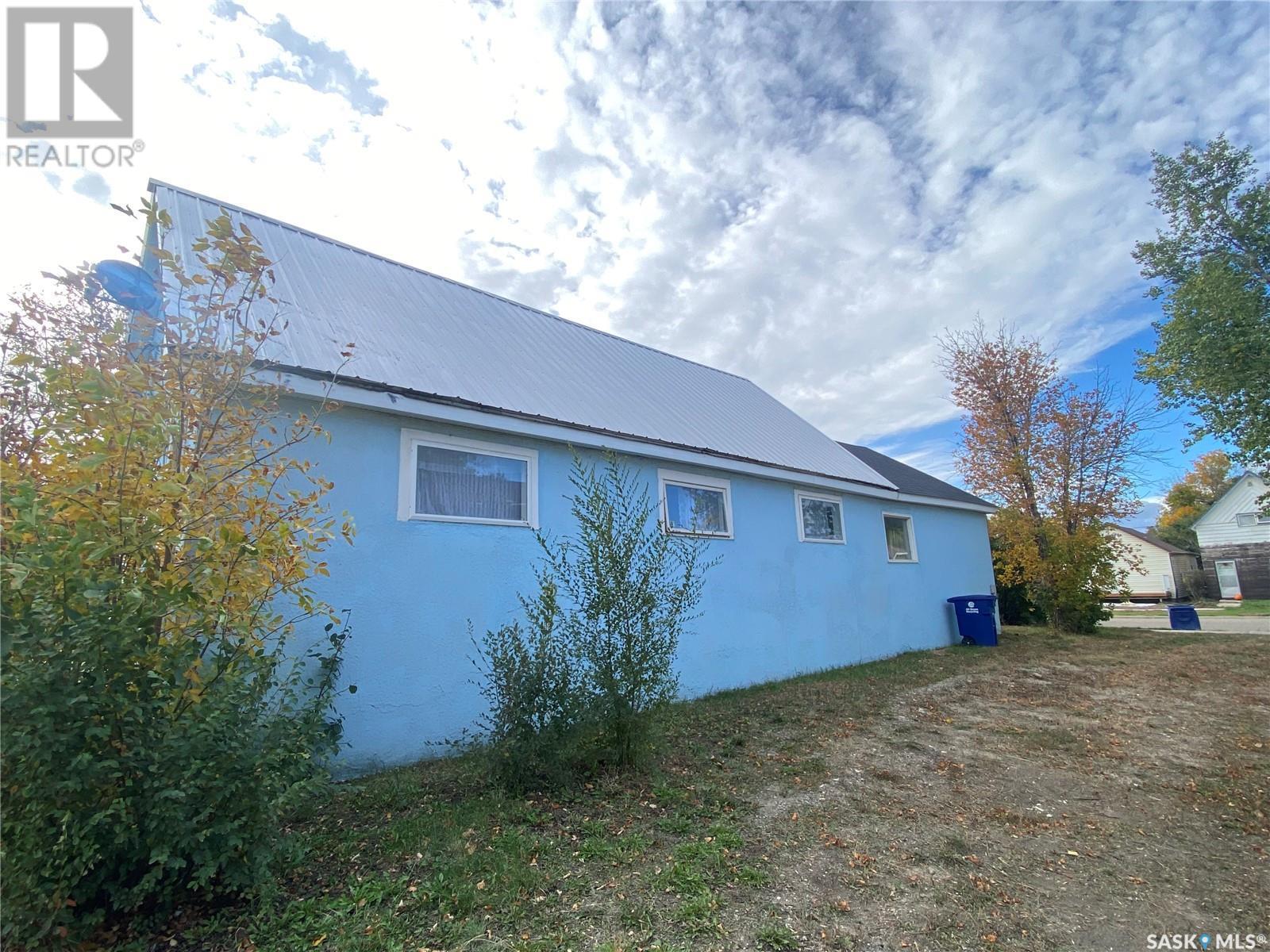 












203 1st AVENUE E

,
Kindersley,




Saskatchewan
S0L1S0

