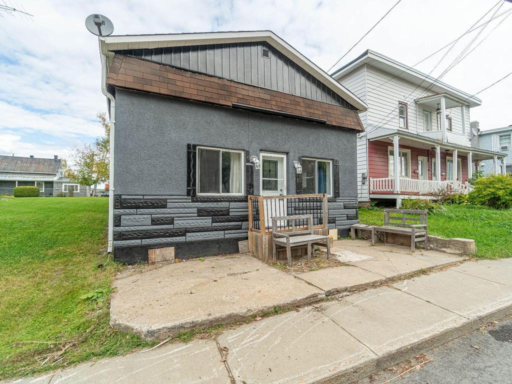 









53


Rue Principale

,
Fassett,




QC
J0V1H0

