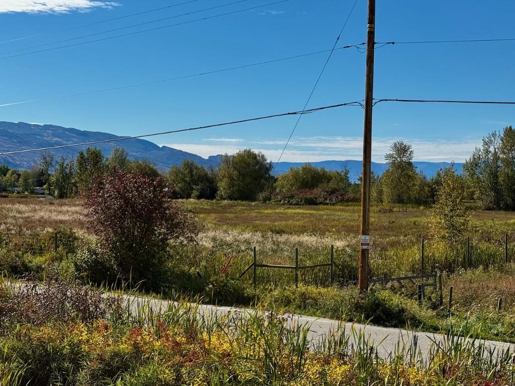 









3850


Swamp

Road,
Kelowna,







BC
V1W 4M9


