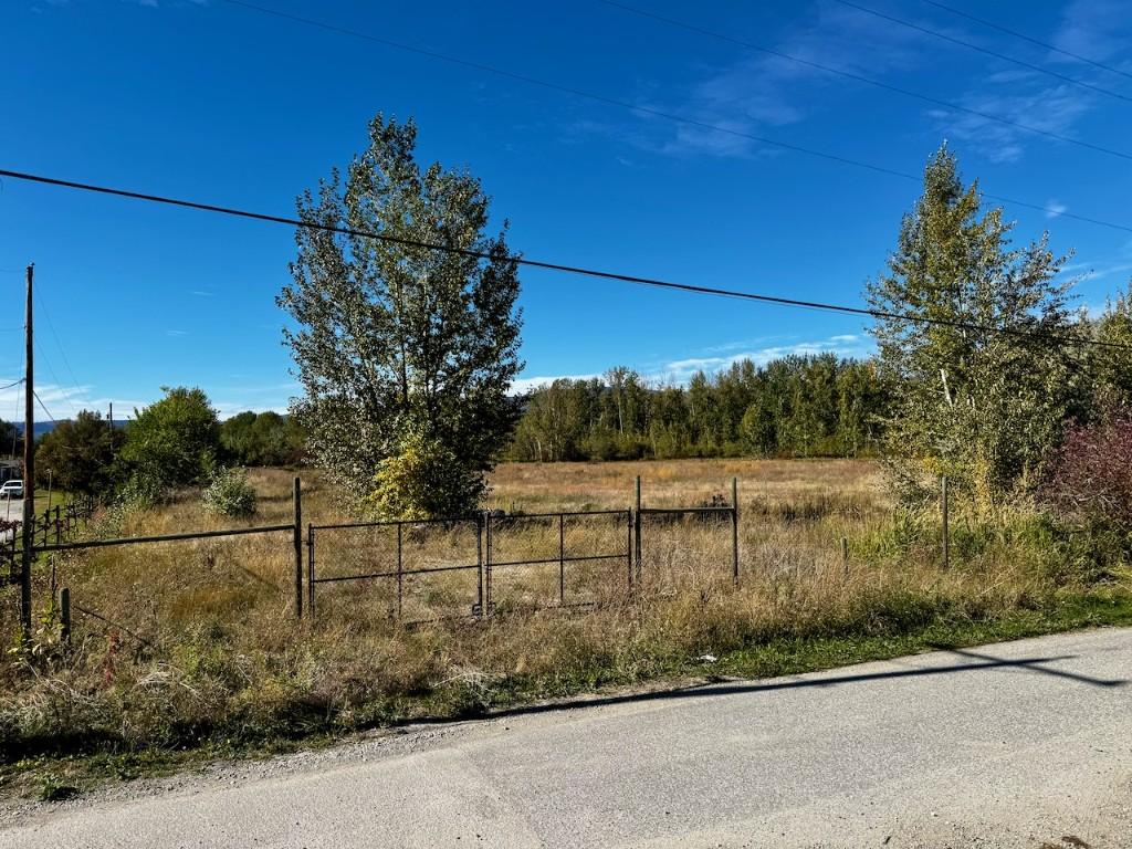 









3850


Swamp

Road,
Kelowna,







BC
V1W 4M9

