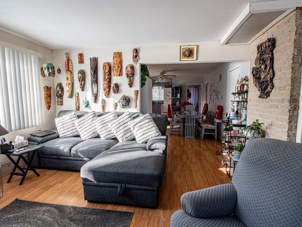 









164


73e Avenue

,
Saint-Zotique,




QC
J0P1Z0

