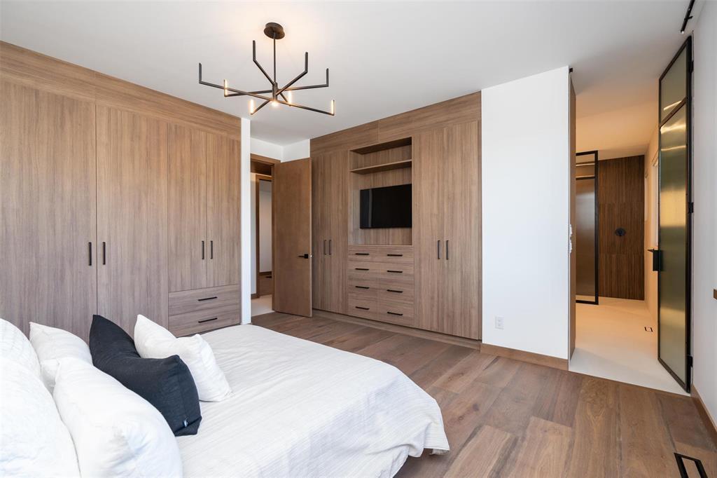 












2 Woodland Lane

,
Headingley,




Manitoba
R4H0G3

