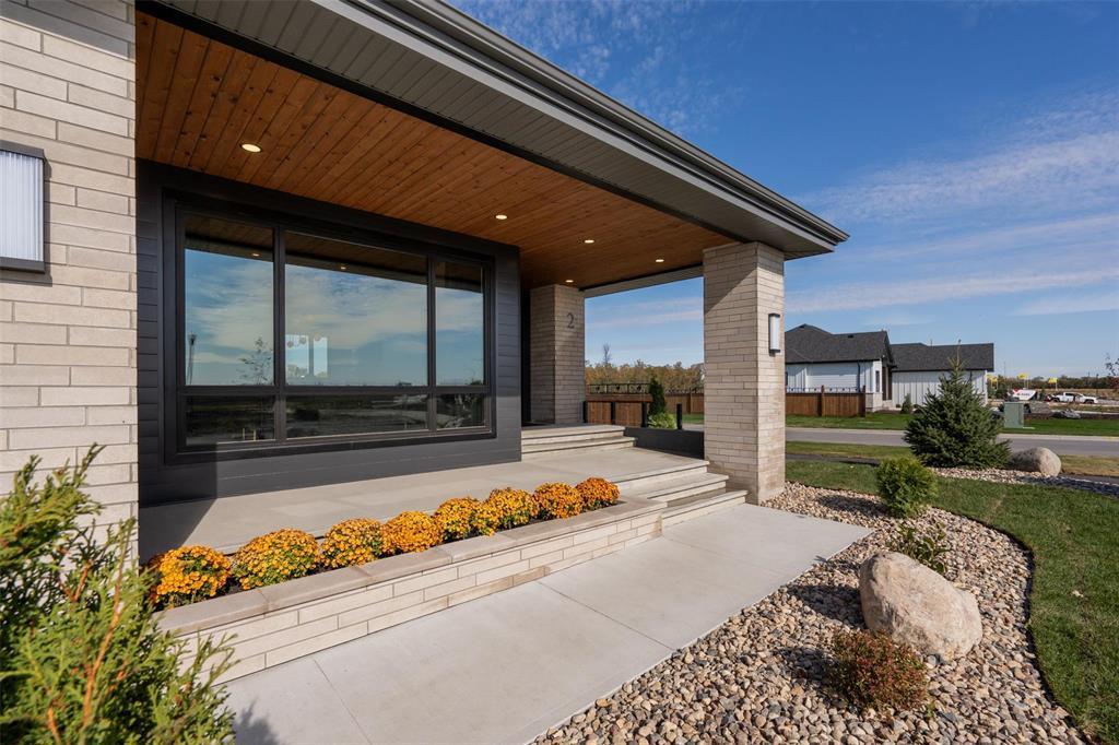 












2 Woodland Lane

,
Headingley,




Manitoba
R4H0G3

