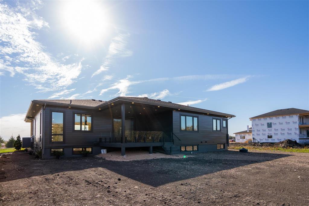 












2 Woodland Lane

,
Headingley,




Manitoba
R4H0G3

