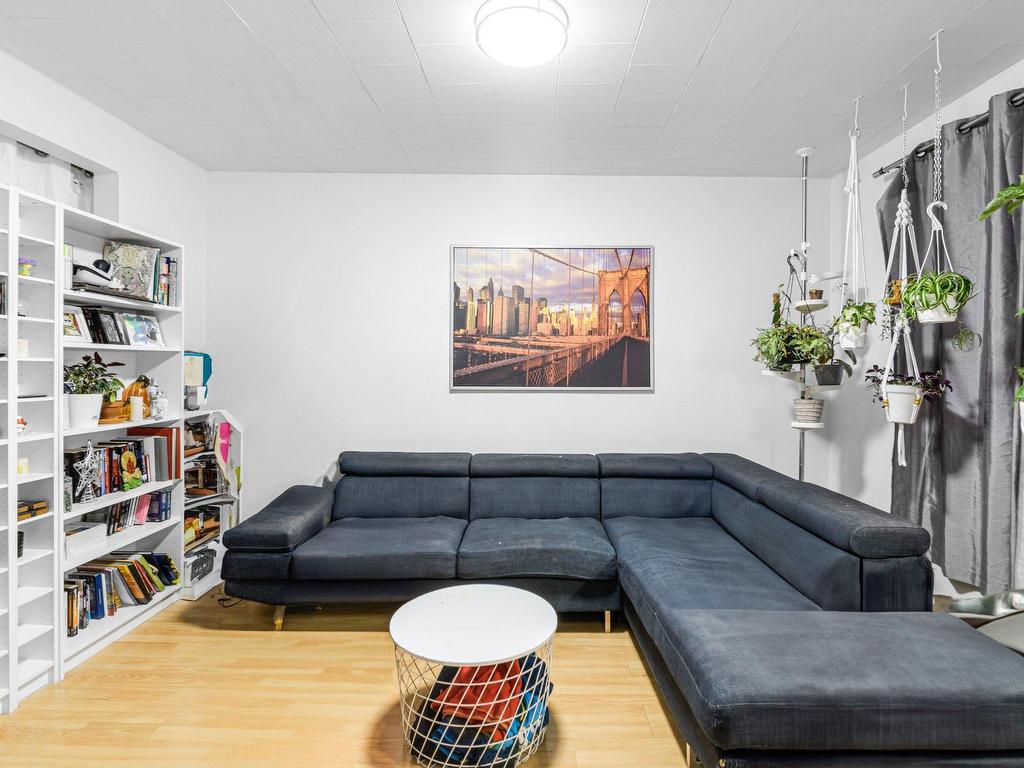 









4779

 - 4783


Rue Adam

,
Montréal (Mercier/Hochelaga-Maisonneuve),




QC
H1V1V8

