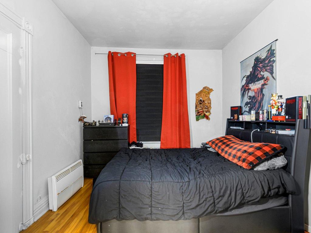 









4779

 - 4783


Rue Adam

,
Montréal (Mercier/Hochelaga-Maisonneuve),




QC
H1V1V8

