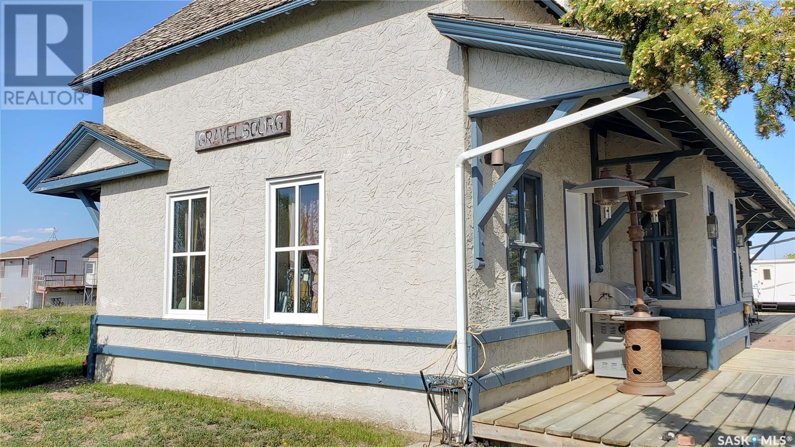 












700 Main STREET E

,
Gravelbourg,




Saskatchewan
S0H1X0

