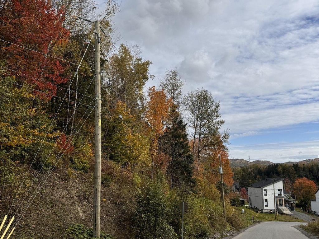 









19


Rue des Berges

,
Sainte-Adèle,







QC
J8B1B5

