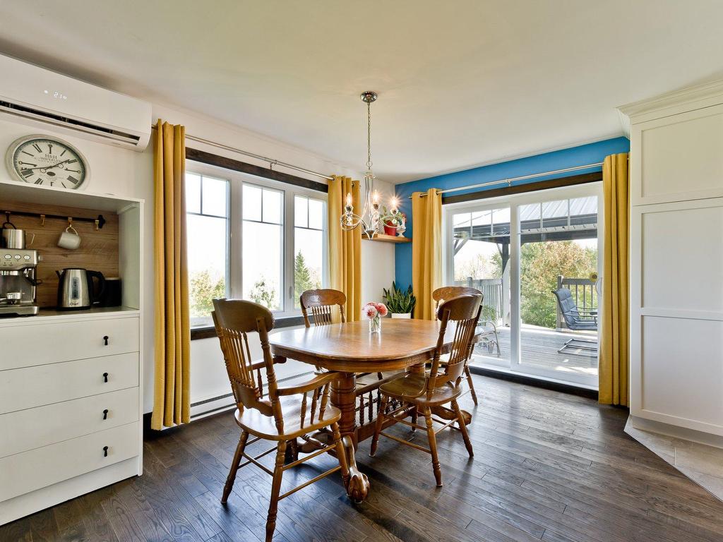 









238


Rue Principale

,
Saint-François-Xavier-de-Brompton,




QC
J0B2V0

