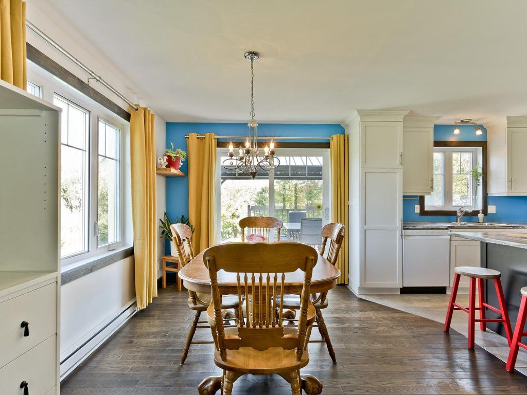 









238


Rue Principale

,
Saint-François-Xavier-de-Brompton,




QC
J0B2V0

