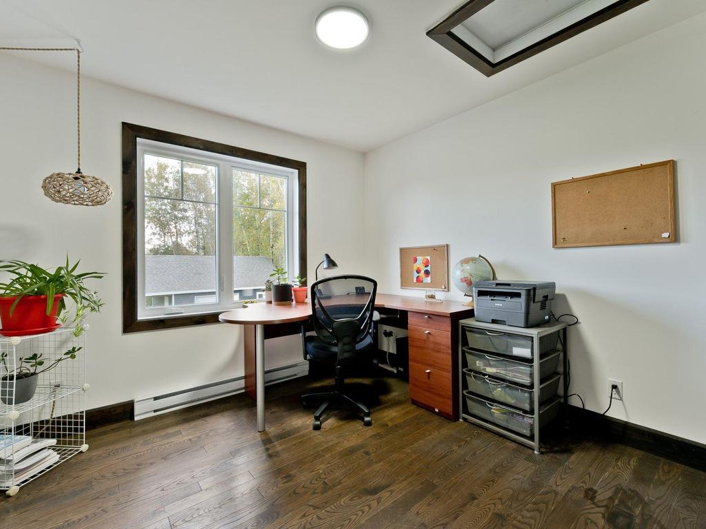 









238


Rue Principale

,
Saint-François-Xavier-de-Brompton,




QC
J0B2V0

