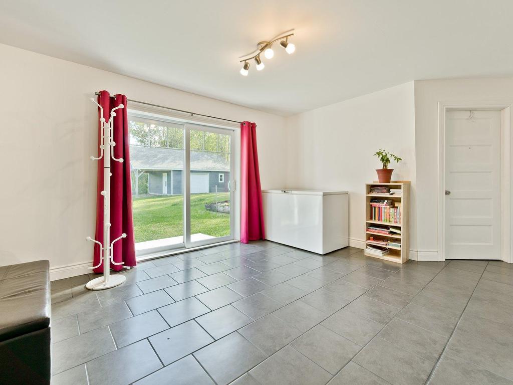 









238


Rue Principale

,
Saint-François-Xavier-de-Brompton,




QC
J0B2V0


