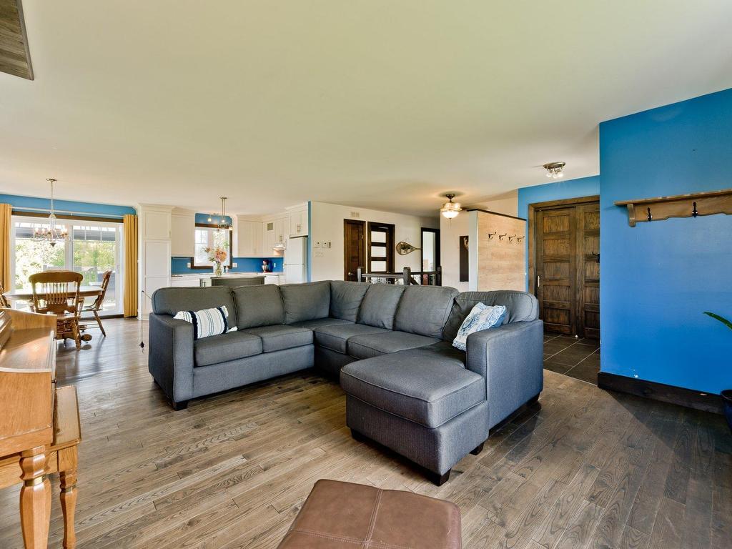 









238


Rue Principale

,
Saint-François-Xavier-de-Brompton,




QC
J0B2V0

