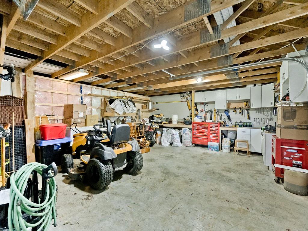 









238


Rue Principale

,
Saint-François-Xavier-de-Brompton,




QC
J0B2V0

