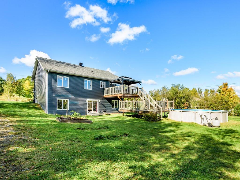 









238


Rue Principale

,
Saint-François-Xavier-de-Brompton,




QC
J0B2V0

