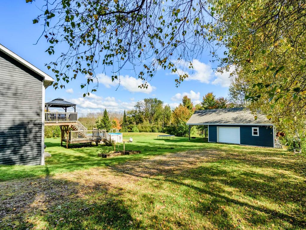 









238


Rue Principale

,
Saint-François-Xavier-de-Brompton,




QC
J0B2V0

