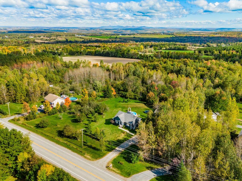 









238


Rue Principale

,
Saint-François-Xavier-de-Brompton,




QC
J0B2V0


