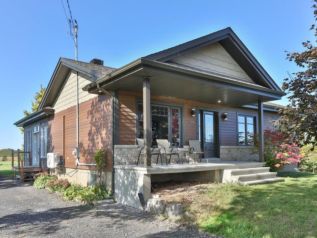 









2090


Ch. de la Grande-Ligne

,
Saint-Alexandre,




QC
J0J1S0

