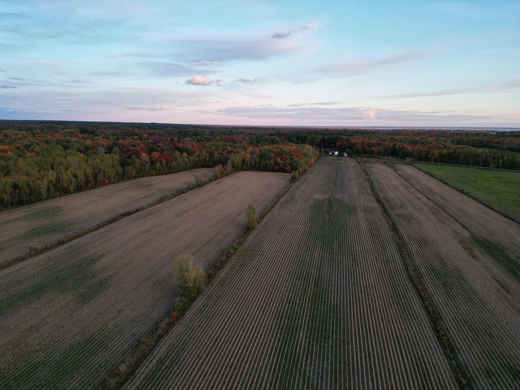 









941


Ch. de la Grande-Rivière S.

,
Yamachiche,







QC
G0X3L0

