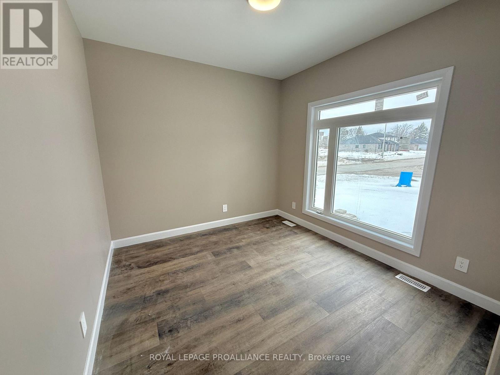 












60 HASTINGS PARK DRIVE

,
Belleville (Belleville Ward),




Ontario
K8P0H7

