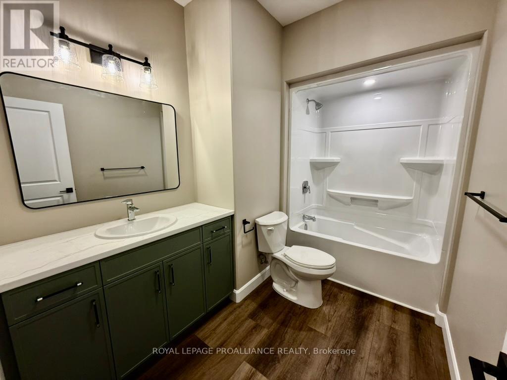 












60 HASTINGS PARK DRIVE

,
Belleville (Belleville Ward),




Ontario
K8P0H7

