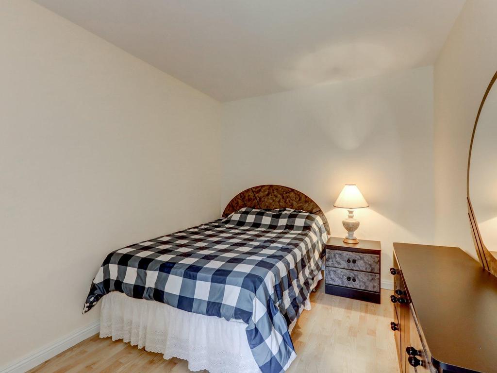 









369Z


Imp. de Gramont

,
Boileau,




QC
J0V1N0

