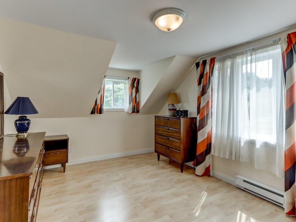 









369Z


Imp. de Gramont

,
Boileau,




QC
J0V1N0

