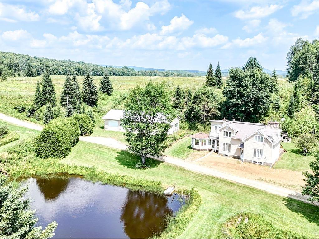 









369Z


Imp. de Gramont

,
Boileau,




QC
J0V1N0

