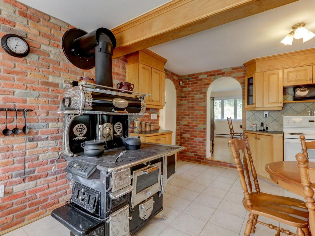 









369Z


Imp. de Gramont

,
Boileau,




QC
J0V1N0

