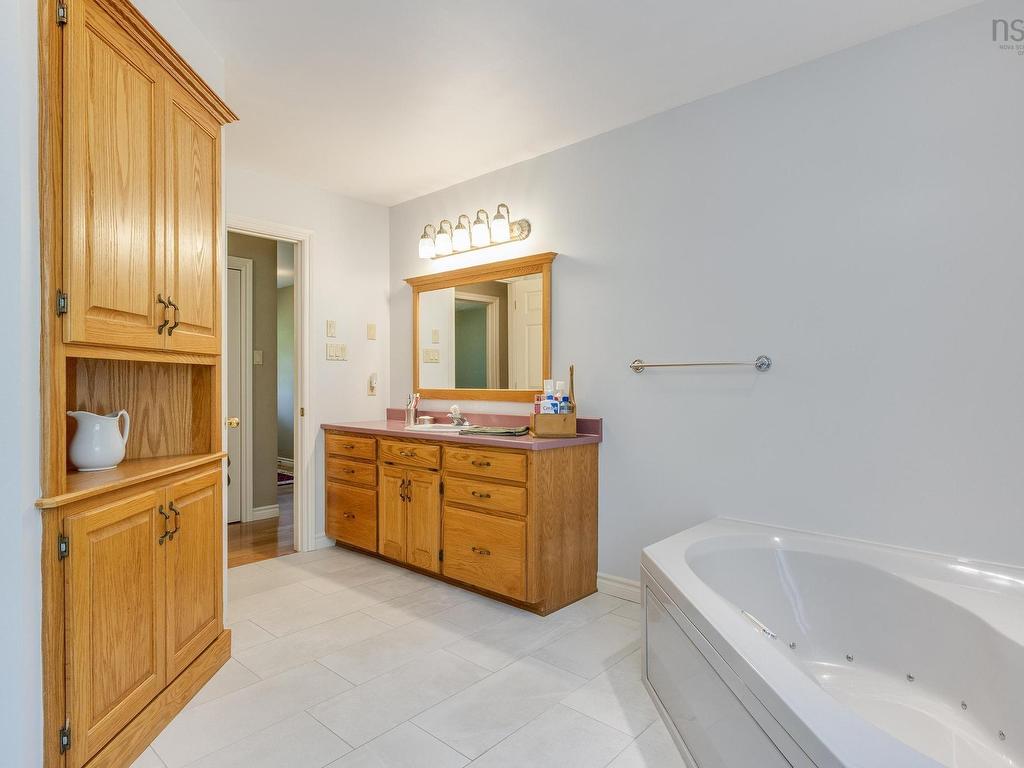 












3118 Black River Road

,
Newtonville,




NS
B4P 2R1

