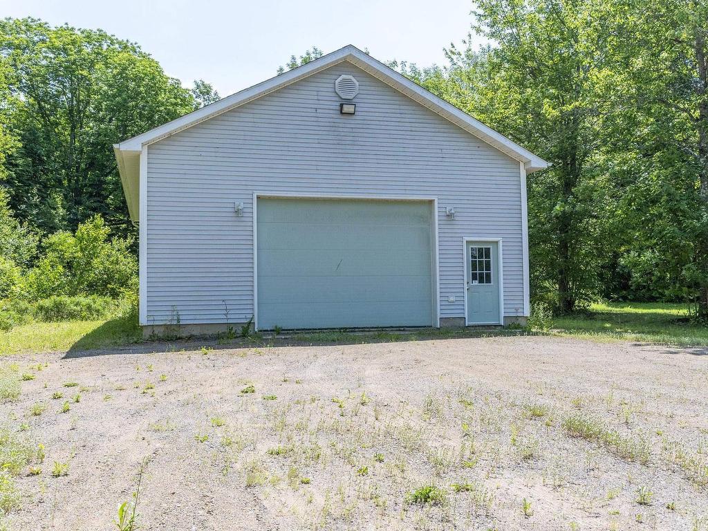












3118 Black River Road

,
Newtonville,




NS
B4P 2R1

