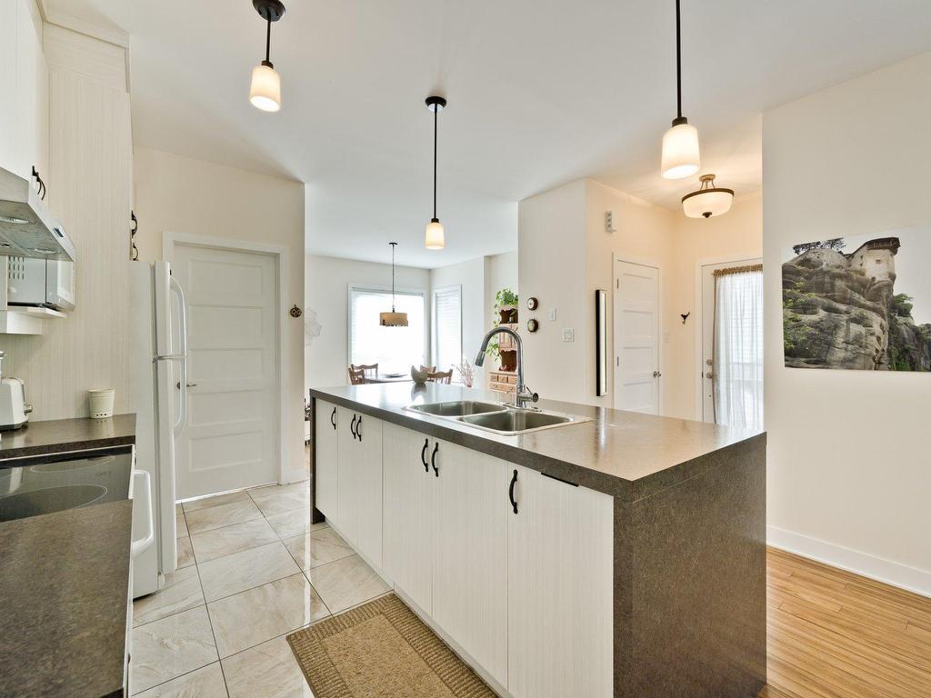









1617

 - 1623


Rue Principale E.

,
Magog,




QC
J1X1Z8

