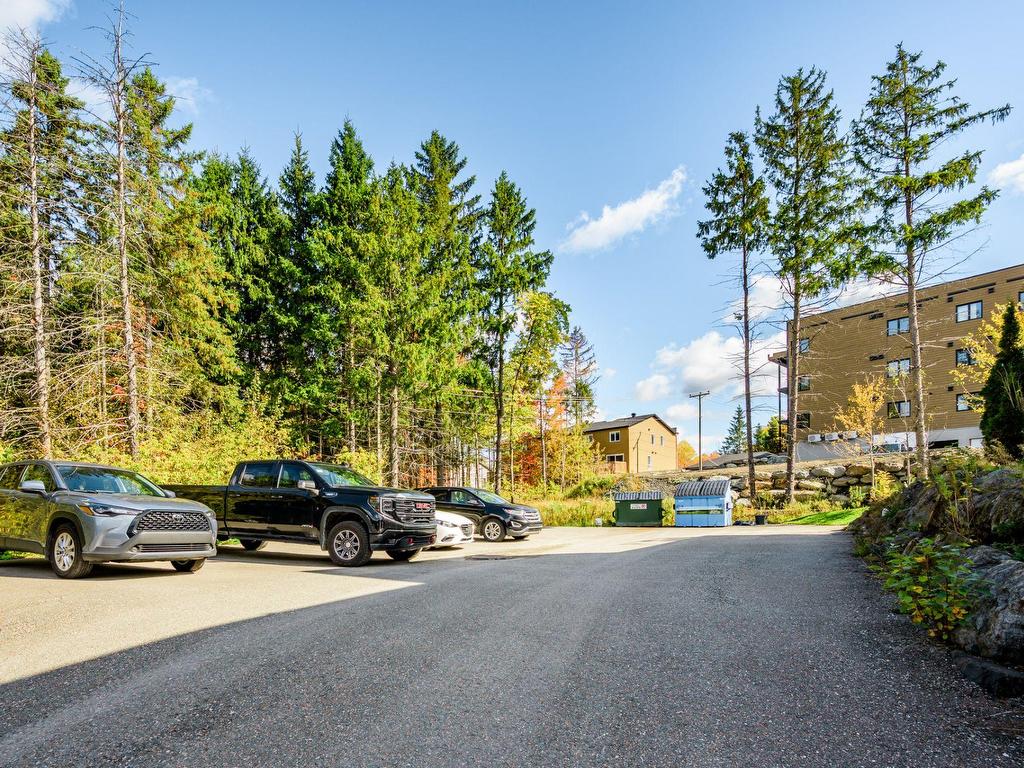 









1617

 - 1623


Rue Principale E.

,
Magog,




QC
J1X1Z8

