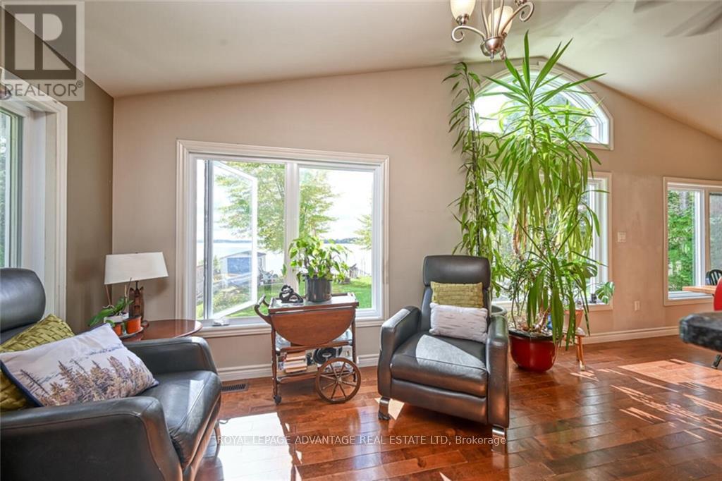 












111 RIDEAU STREET

,
Drummond/North Elmsley,




Ontario
K7H3C7


