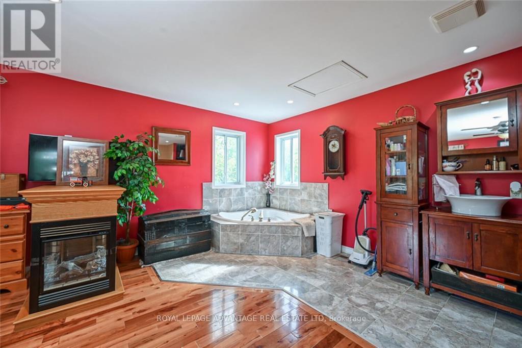 












111 RIDEAU STREET

,
Drummond/North Elmsley,




Ontario
K7H3C7

