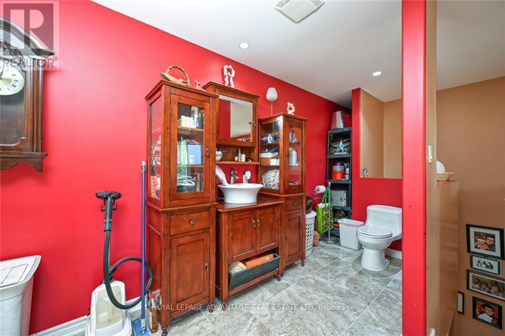 












111 RIDEAU STREET

,
Drummond/North Elmsley,




Ontario
K7H3C7

