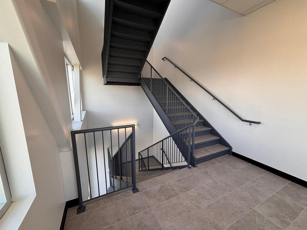 









3351


Av. de la Gare

, 300,
Mascouche,




QC
J6W6M1

