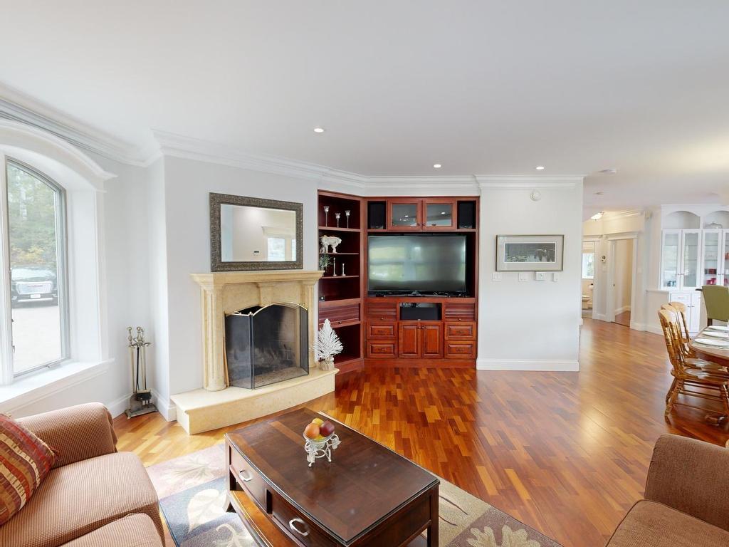 












81 Saskatoon Drive

,
Halifax,




NS
B3M 3H8

