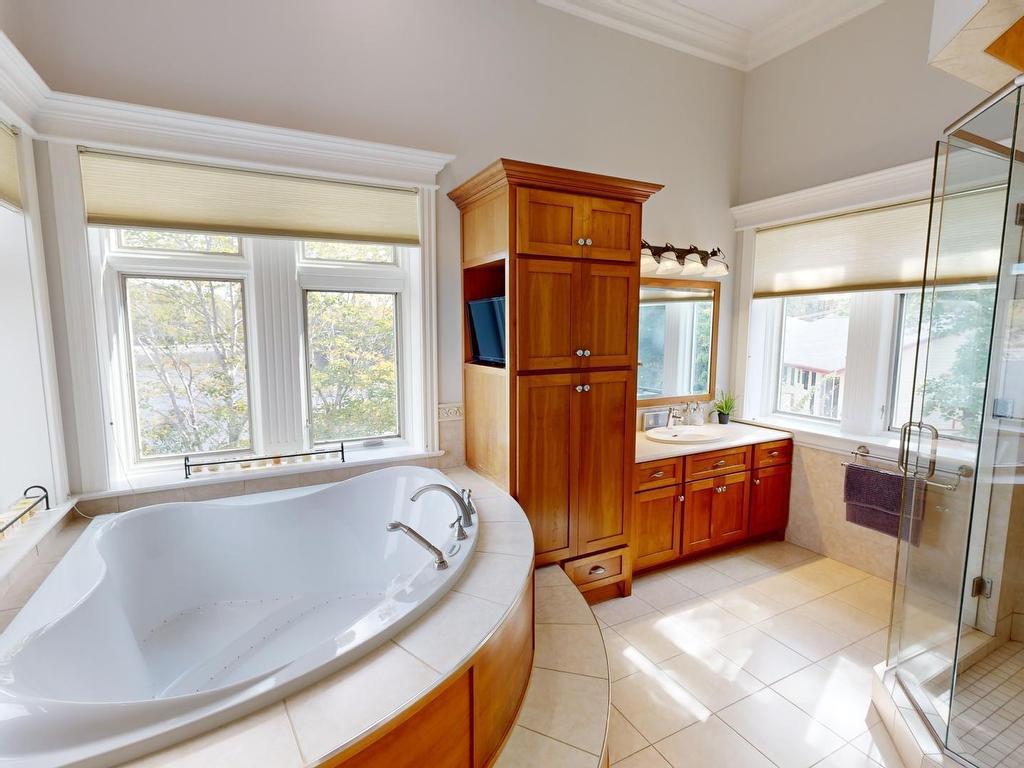 












81 Saskatoon Drive

,
Halifax,




NS
B3M 3H8

